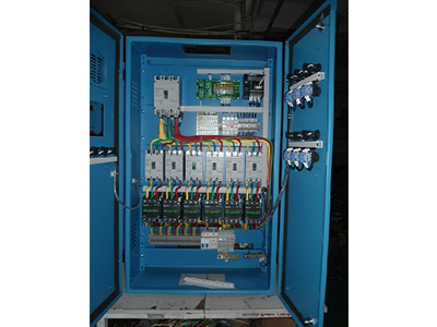 配電柜配電開關控制設備的創新研發與技術前沿